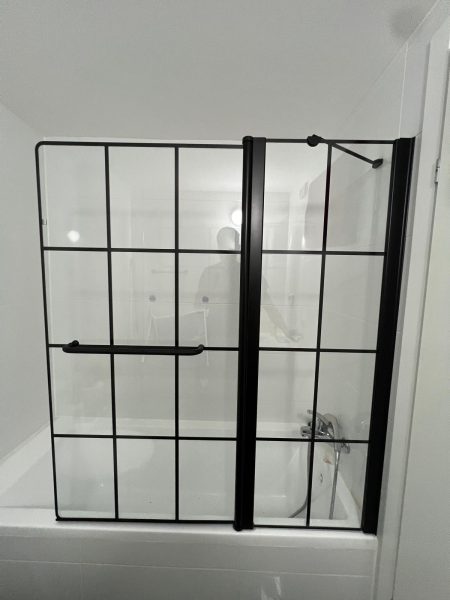 אמבטיון שחור קוביות